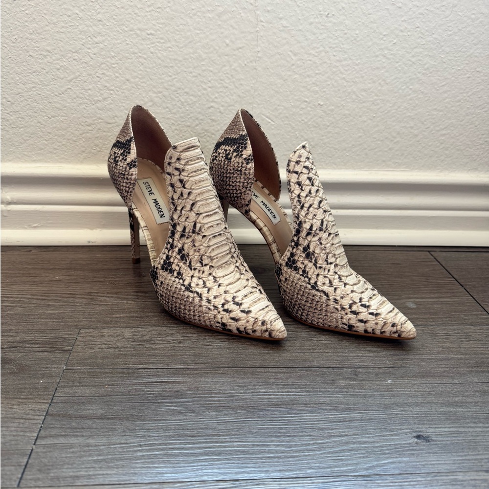 Steve Madden Dolly